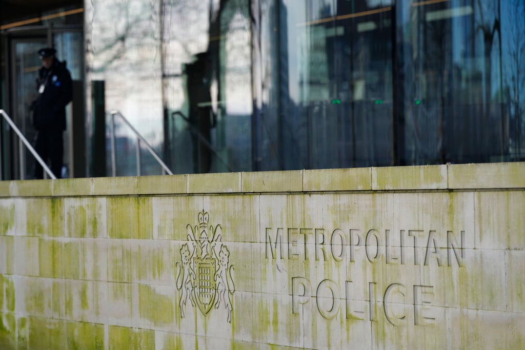 Met Police sorry after another cop guilty of sex crimes