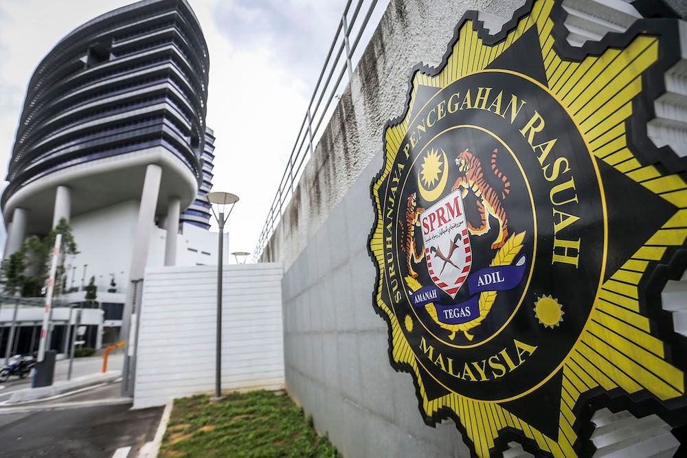 MACC nabs two over false claims worth more than RM60,000 in Shah Alam