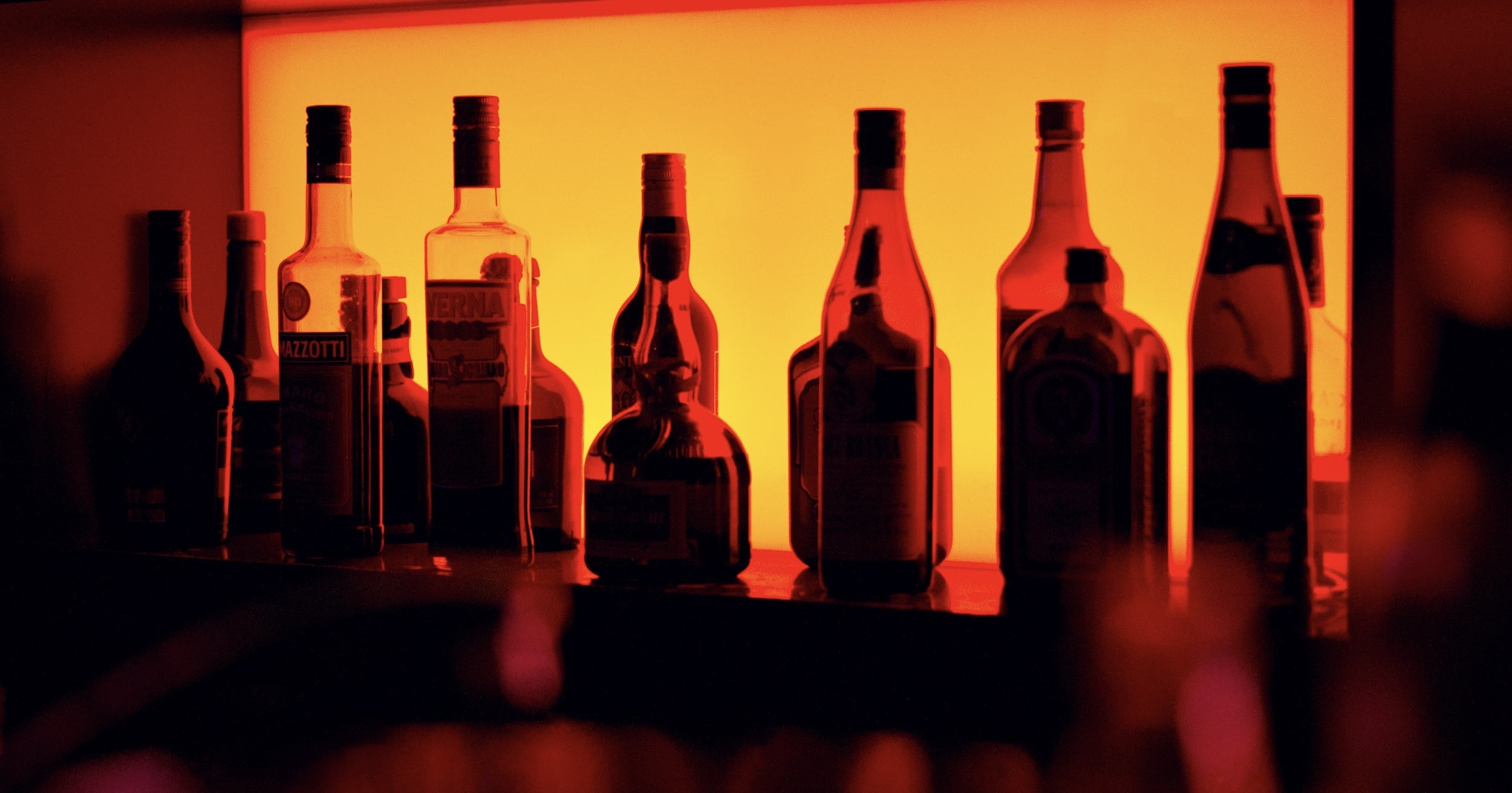 New requirement for F&B outlets to have notices stating permitted alcohol sale hours from Mar. 1, 2023