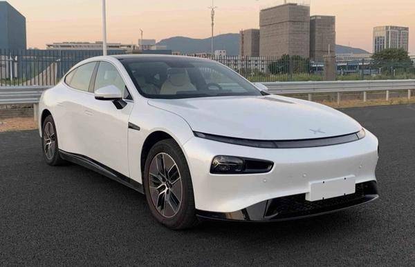 何小鹏：2023 年小鹏汽车将推出 5 款全新与改款车型