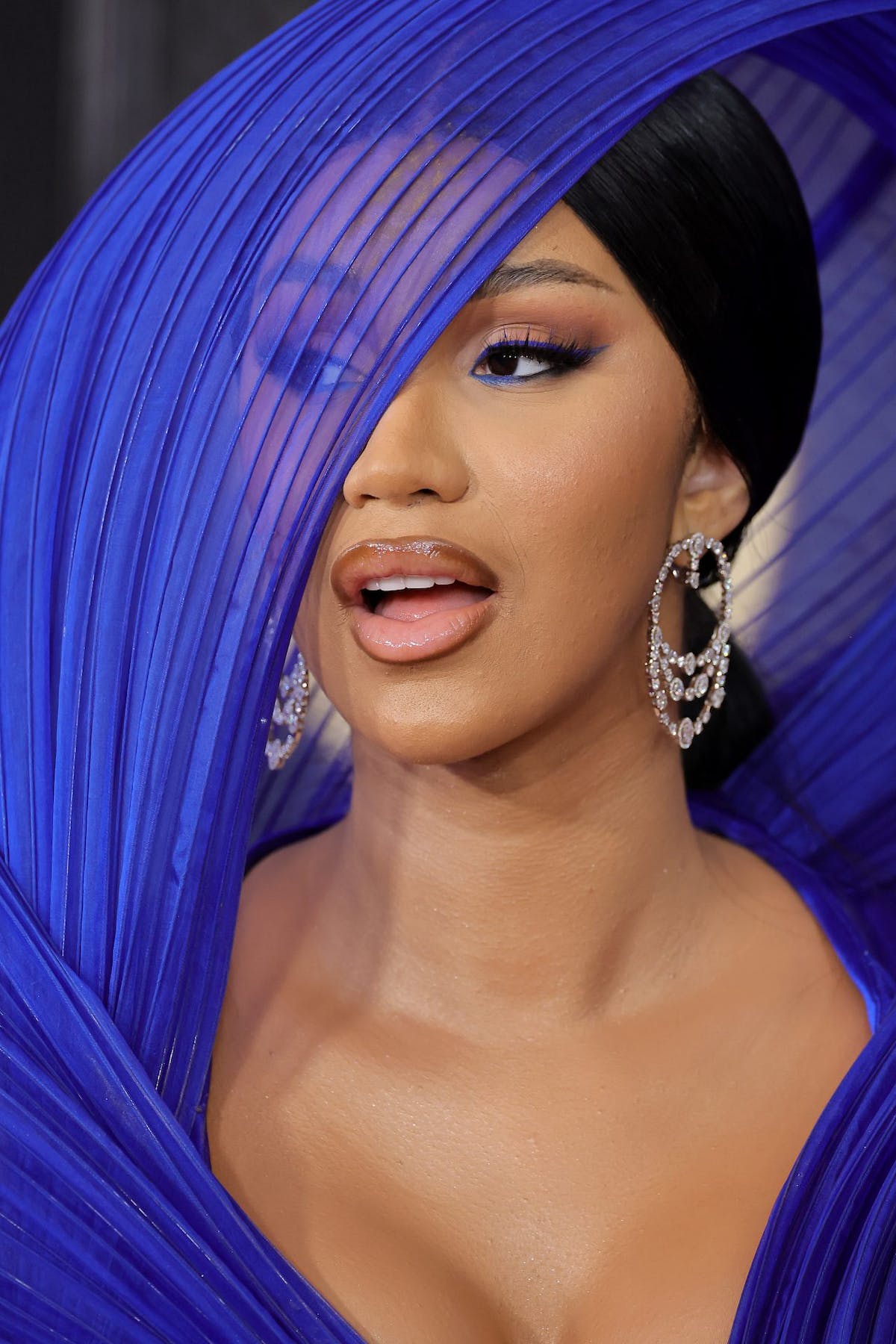 7 of the very best bold beauty looks from the 2023 Grammy Awards red carpet