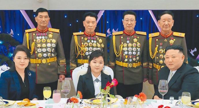 金正恩宠爱女引怨 朝鲜居民:金日成也没这样! 金正恩爱女 首次登上朝鲜邮票