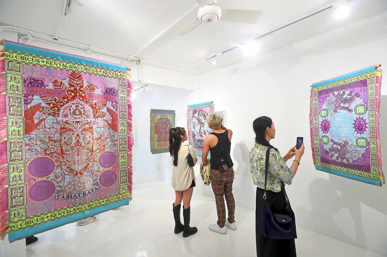 Sarawakian contemporary artist goes beyond the ‘exotic’ with his textile works