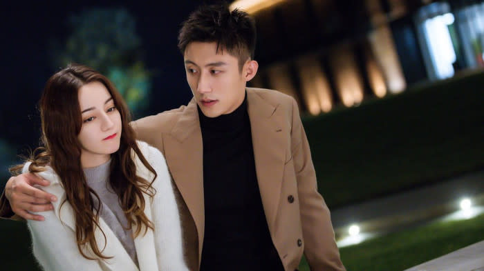 Johnny Huang's alleged ex-wife Wang Yuxin threatens lawsuit against slanderers