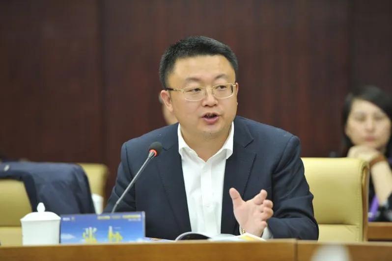 多行不义：北京朝阳副区长从清华硕士到阶下囚不知敬畏手中的权力