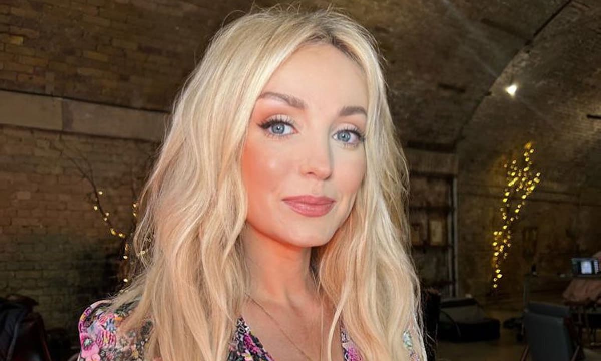 Helen George mesmerises with intimate new selfie with daughter Lark - but fans are left divided