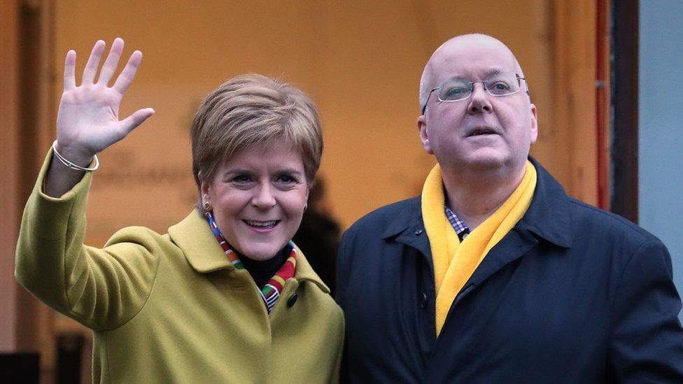SNP leadership: SNP in 'tremendous mess', interim CEO says
