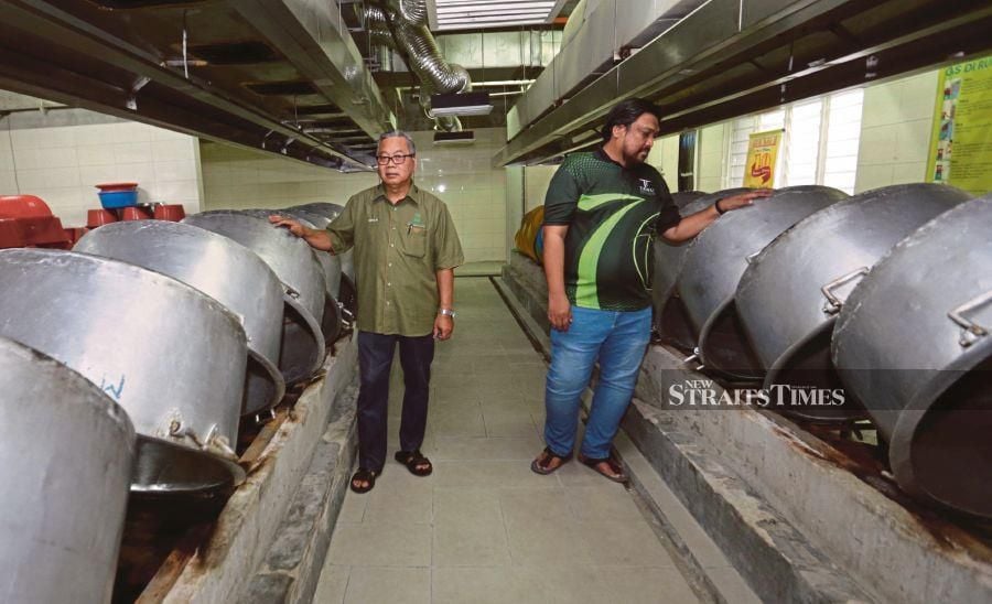 Masjid Jamek Kampung Baru gears up for bubur lambuk preparation