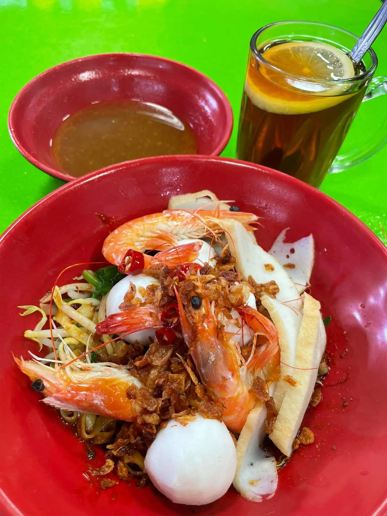 This halal noodle store in Jurong East is giving out free prawn noodles throughout the month of Ramadan, no questions asked