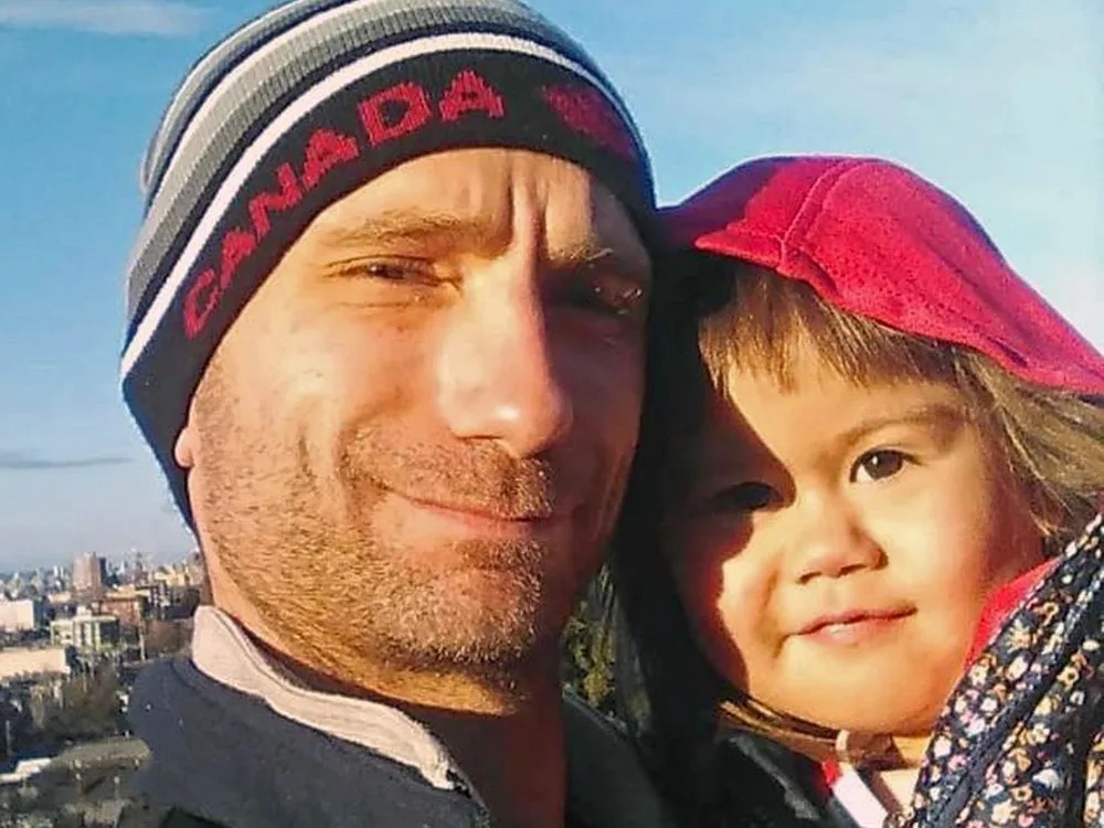 TikToker Alex Bodger faces backlash for selfie near Canadian dad slain at Starbucks