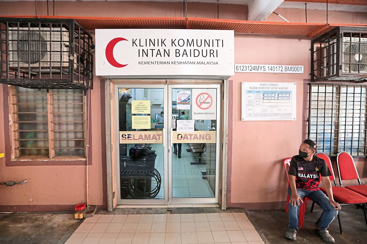 Taman Intan Baiduri PPR folk want bigger clinic, not library