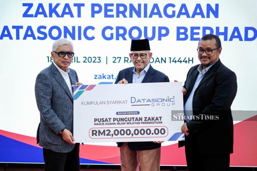 Datasonic Group Hands Over RM2 Million In Corporate Zakat | Nestia