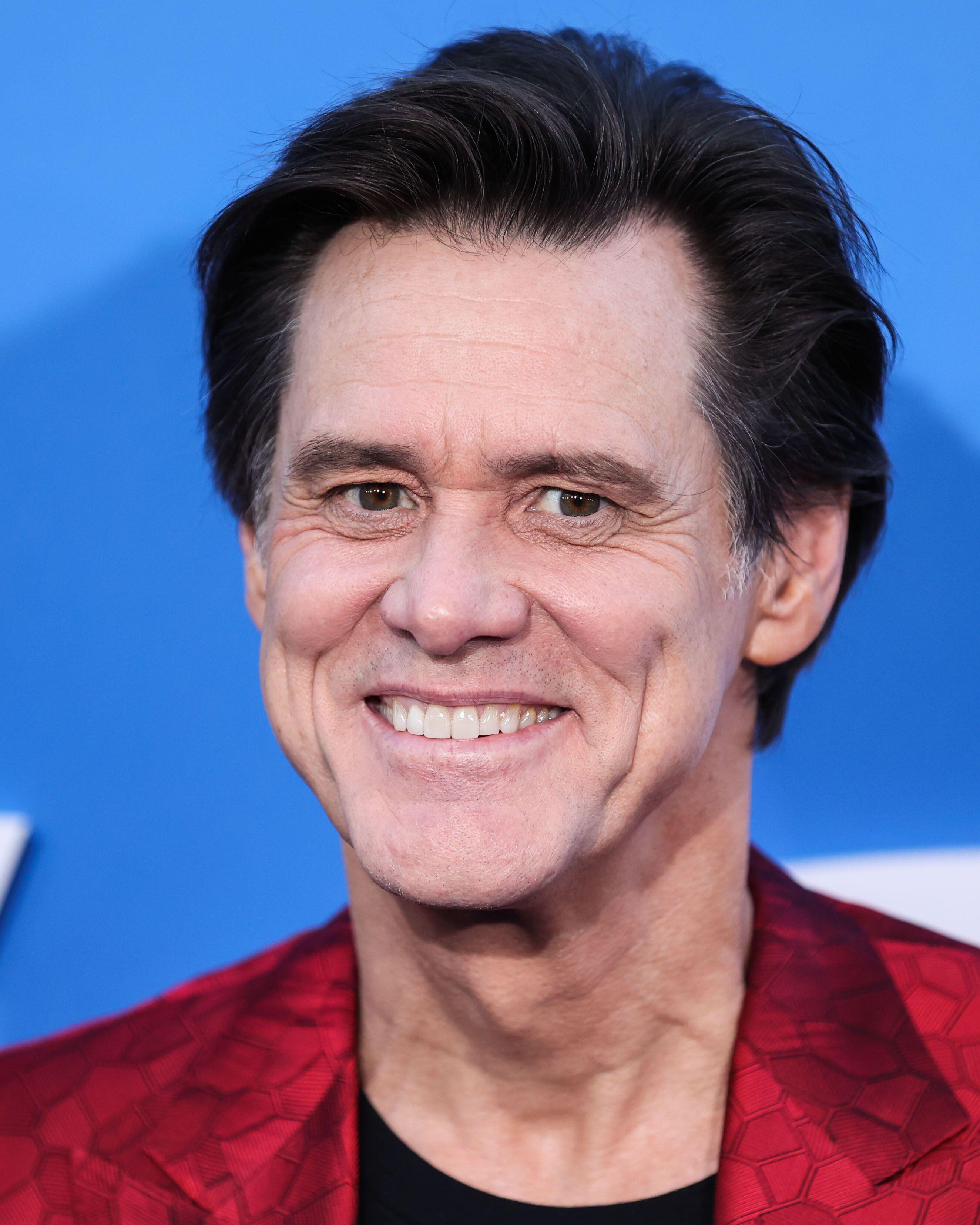 Jim Carrey took photo of moment he thought he had 10 minutes to live after receiving emergency alert on phone