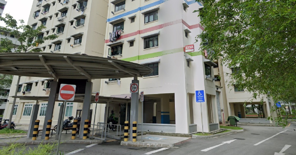 54 Y.O Man’s rotting dead body found in Serangoon hdb, items hoarded to the ceiling