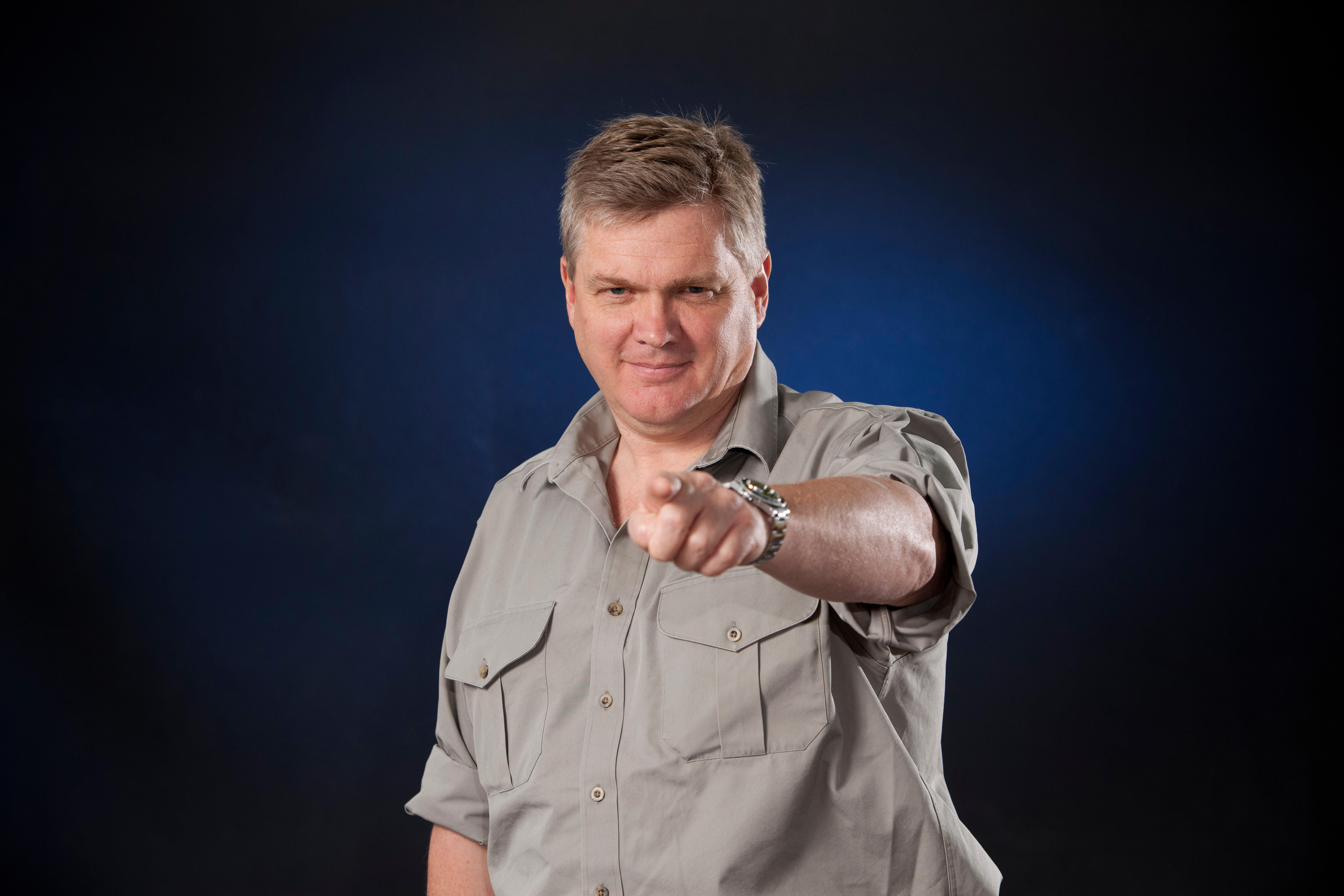 Survival expert Ray Mears who helped track Raoul Moat says he knew gunman could be watching him with a shotgun