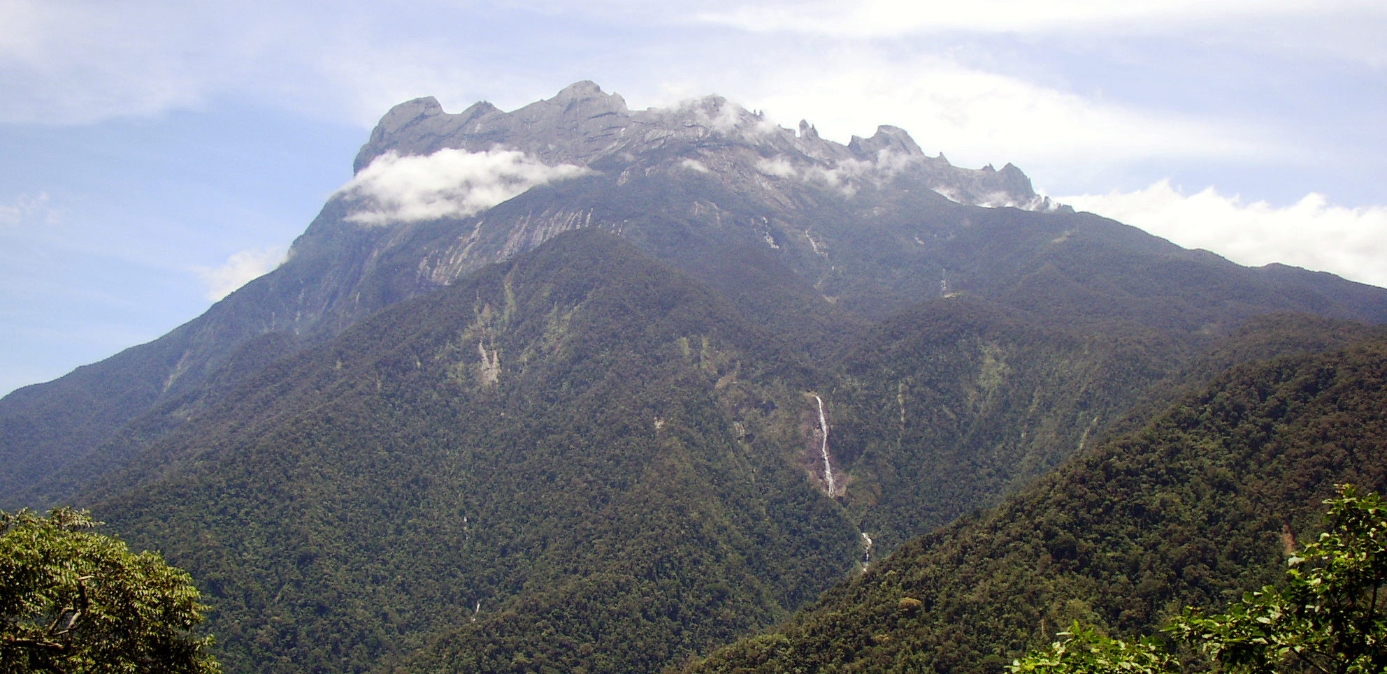 Man dies after having breathing difficulties on Mount Kinabalu