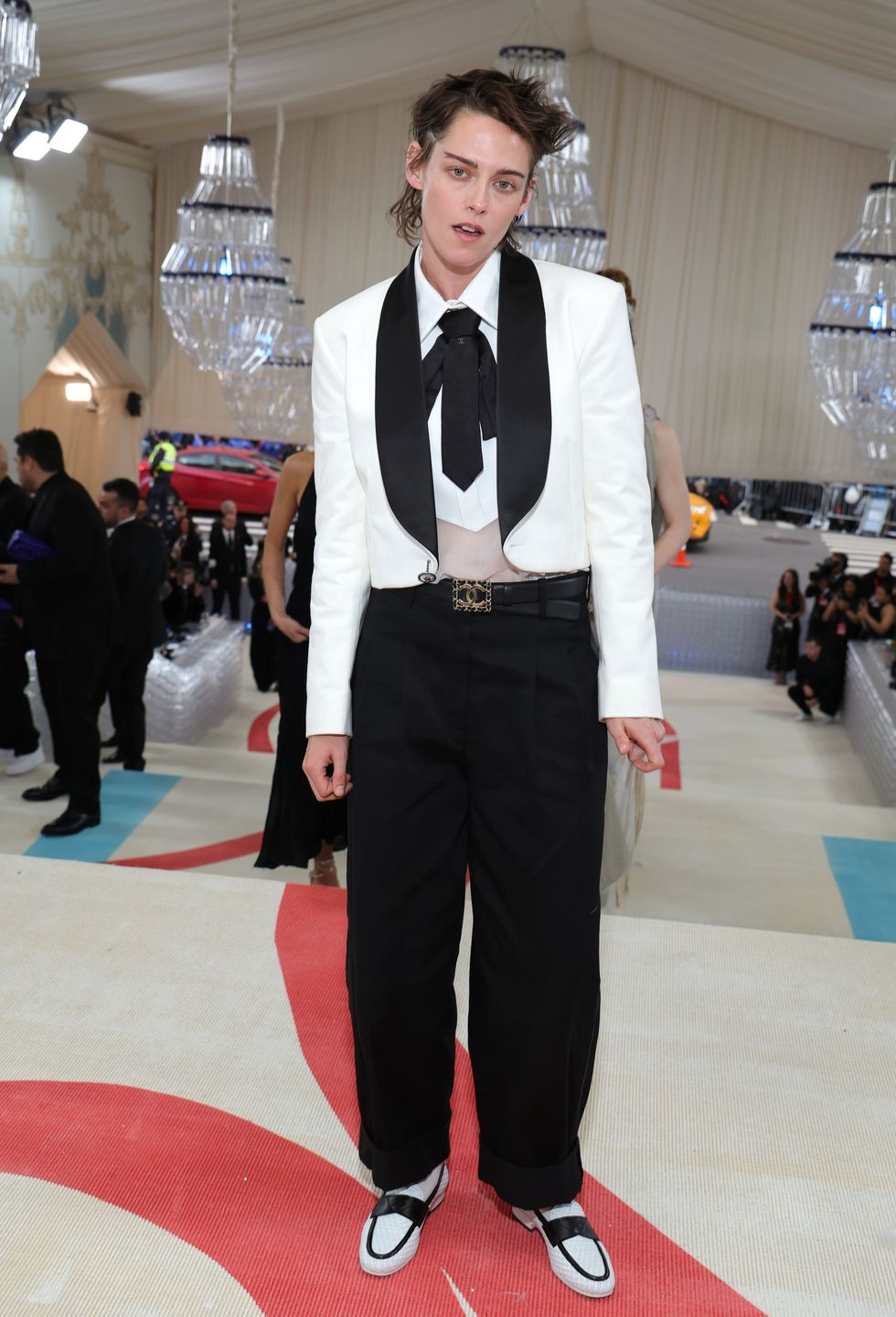 Kristen Stewart Puts a Modern Twist on the Classic Chanel Suit at the 2023 Met Gala