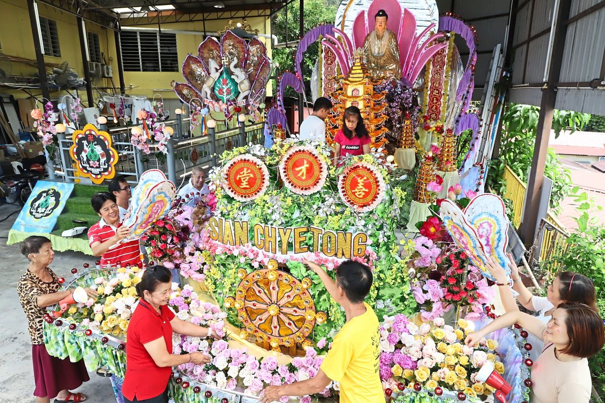 Golden pagoda set to shine at Wesak Day parade