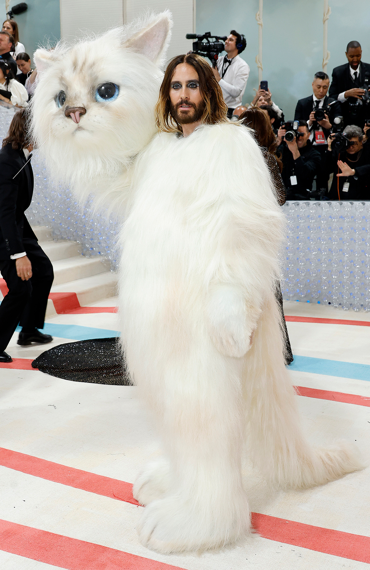 Jared Leto prowls into 2023 Met Gala in fullbody cat costume Nestia