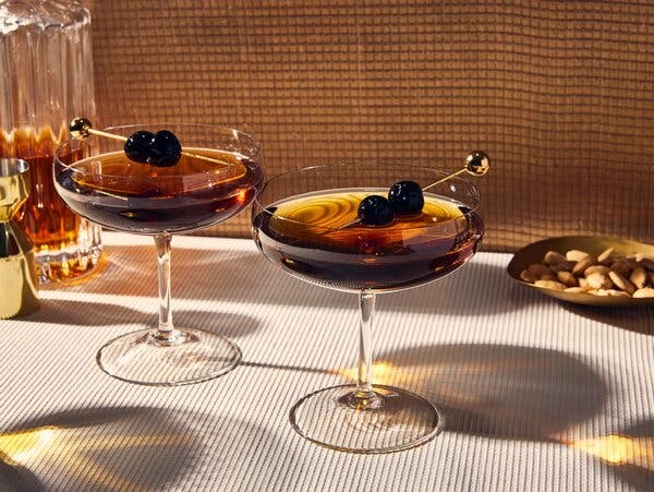 The Secret to Mastering Your Cocktail Order
