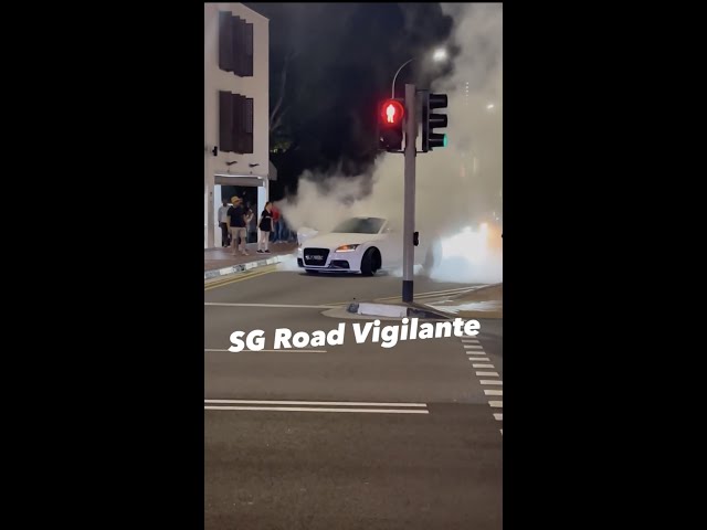 Syed Alwi Road audi tts caught fire fire started from the boot