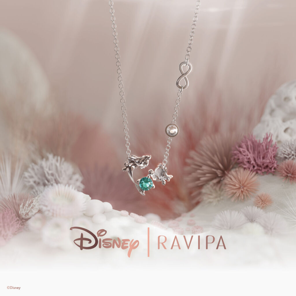 RAVIPA is one of Thailand’s best-selling jewelry brands that has landed in Singapore with an exclusive pop-up store featuring lucky charms and Disney bracelets