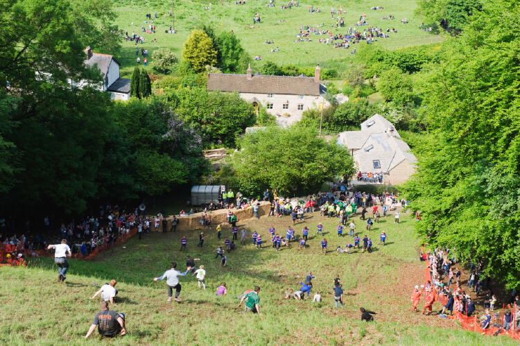 Woman Wins Cheese Rolling Race Despite Being Knocked Unconscious In ...