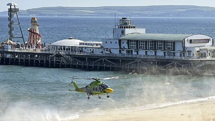 Bournemouth Beach Boat Operations Suspended After Deaths | Nestia