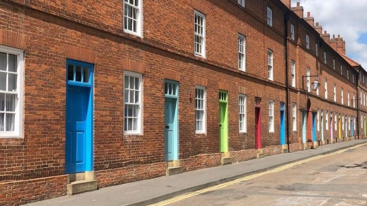 Quiet street fondly nicknamed 'Balamory' loved by neighbours for rainbow view