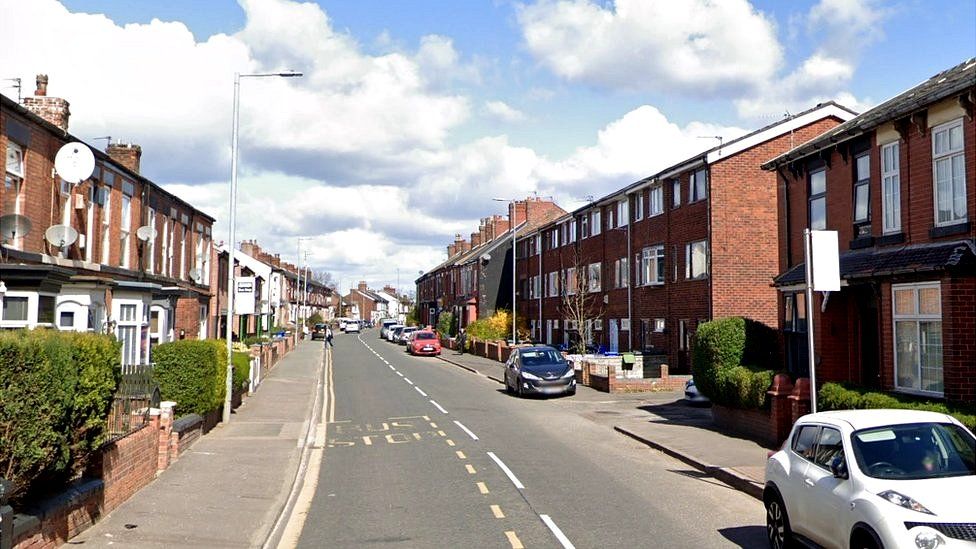 Droylsden street stabbing: Woman's final moments 'horrific'