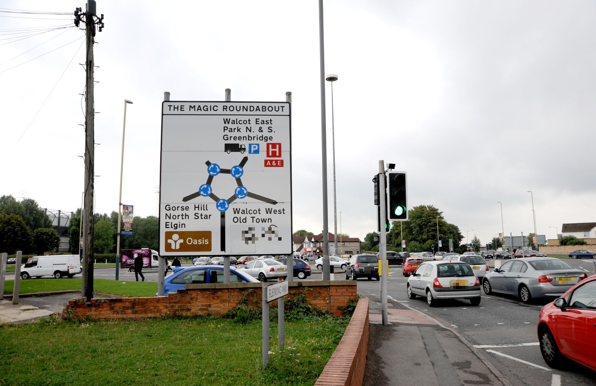 Google Maps images of UK's '7-circle' magic roundabout show drivers in utter chaos