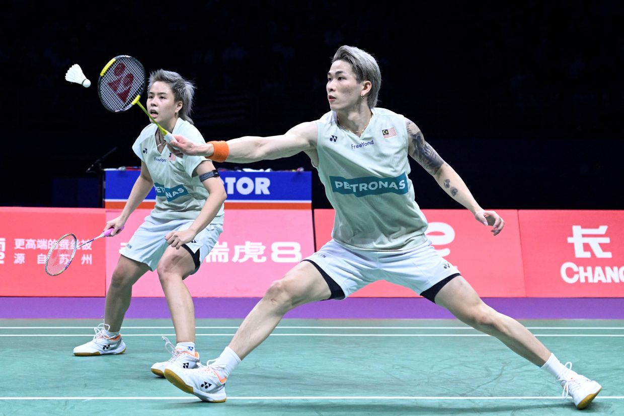 Tang Jie-Ee Wei reach Singapore Open semis, Aaron-Wooi Yik are in too