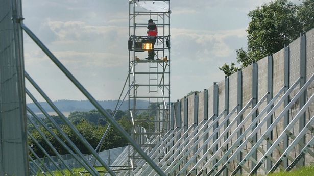 Glastonbury gatecrashers dig 'Great Escape' style tunnels to sneak into festival for free