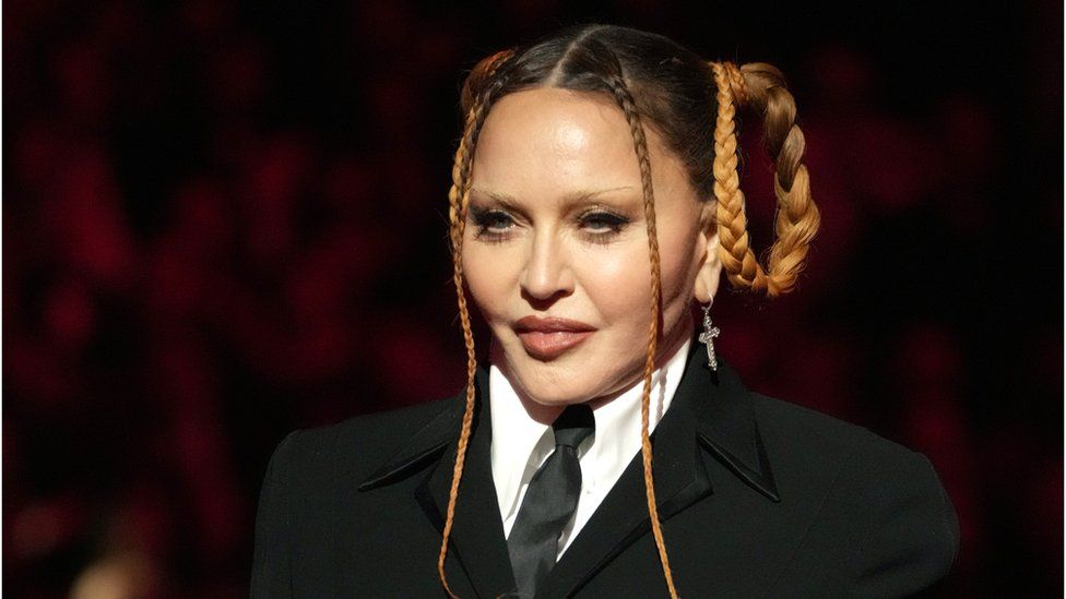 Madonna discharged from hospital after serious bacterial infection