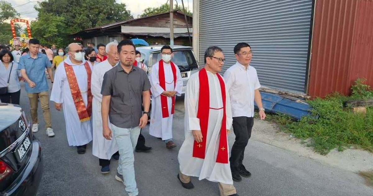 十八丁圣伯多禄天主堂 圣像游行逾千教友参与