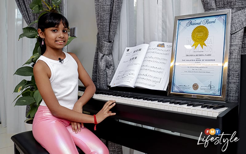Thanisya sings her way into the Malaysia Book of Records