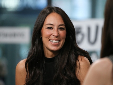 Joanna Gaines ‘Tried & True Favorite’ Makeup Product Is This $7 Eyeliner That’s ‘Great for Hooded Eyes’