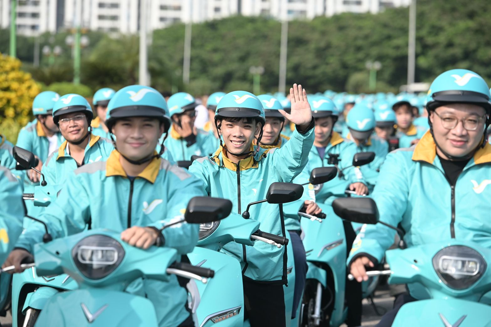 Vingroup founder’s e-bike hailing service debuts in Vietnam