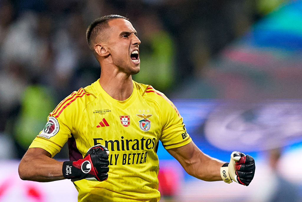 Manchester United goalkeeper target Odysseas Vlachodimos keen to leave Benfica