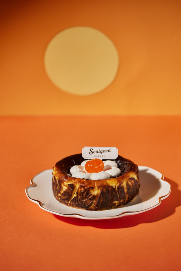 人气蛋糕店「Soulgood Bakery」全新咸蛋黄巴斯克蛋糕 中秋流心咸蛋黄月饼／芋泥麻糬月饼