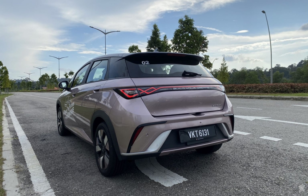 BYD Dolphin Premium Extended first drive: Malaysia’s cheapest new car with 201hp (VIDEO)