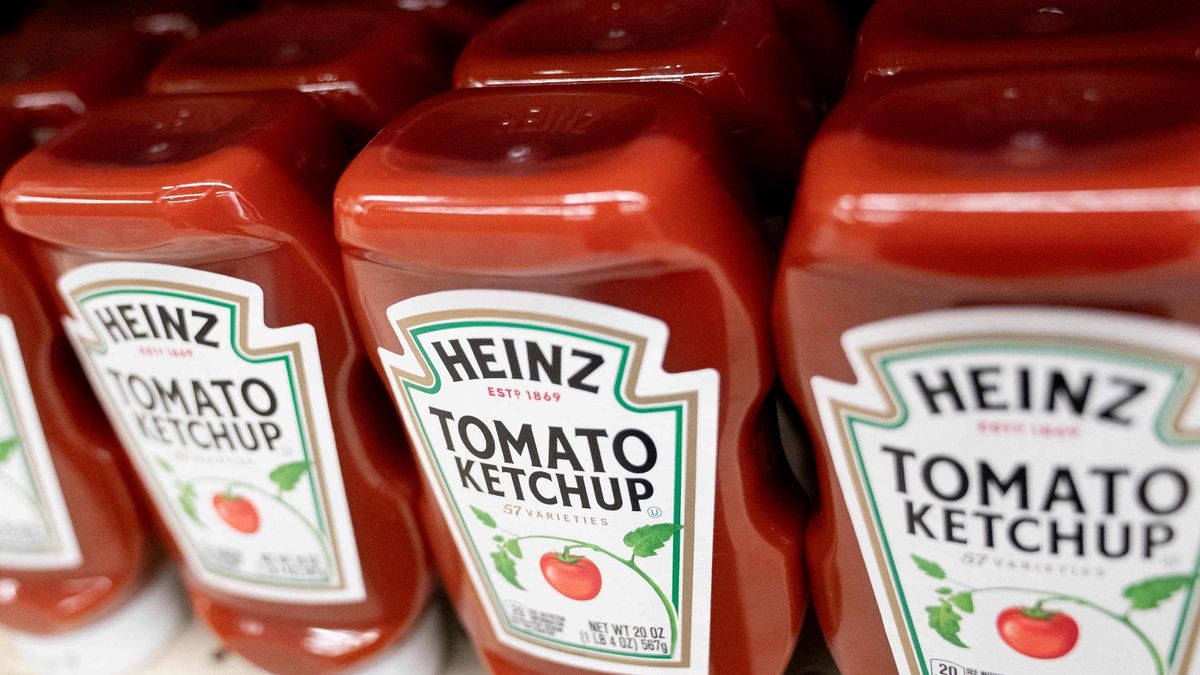Woman shares 'life-changing' hack to squeeze every last bit of ketchup from bottle