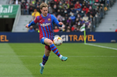 Reports: Barca’s De Jong to miss end of season with ankle sprain 