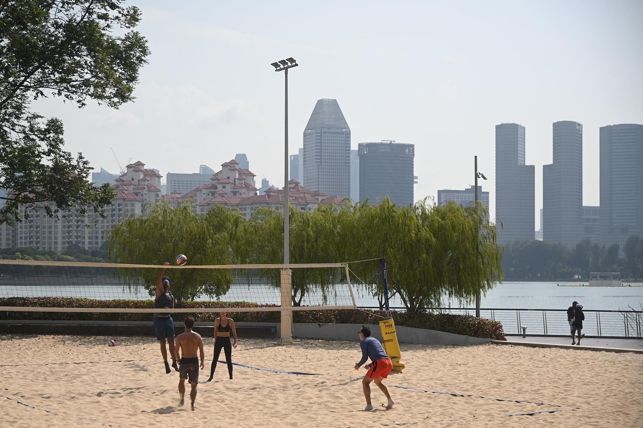 PSI dips back into moderate range in Singapore as winds shift