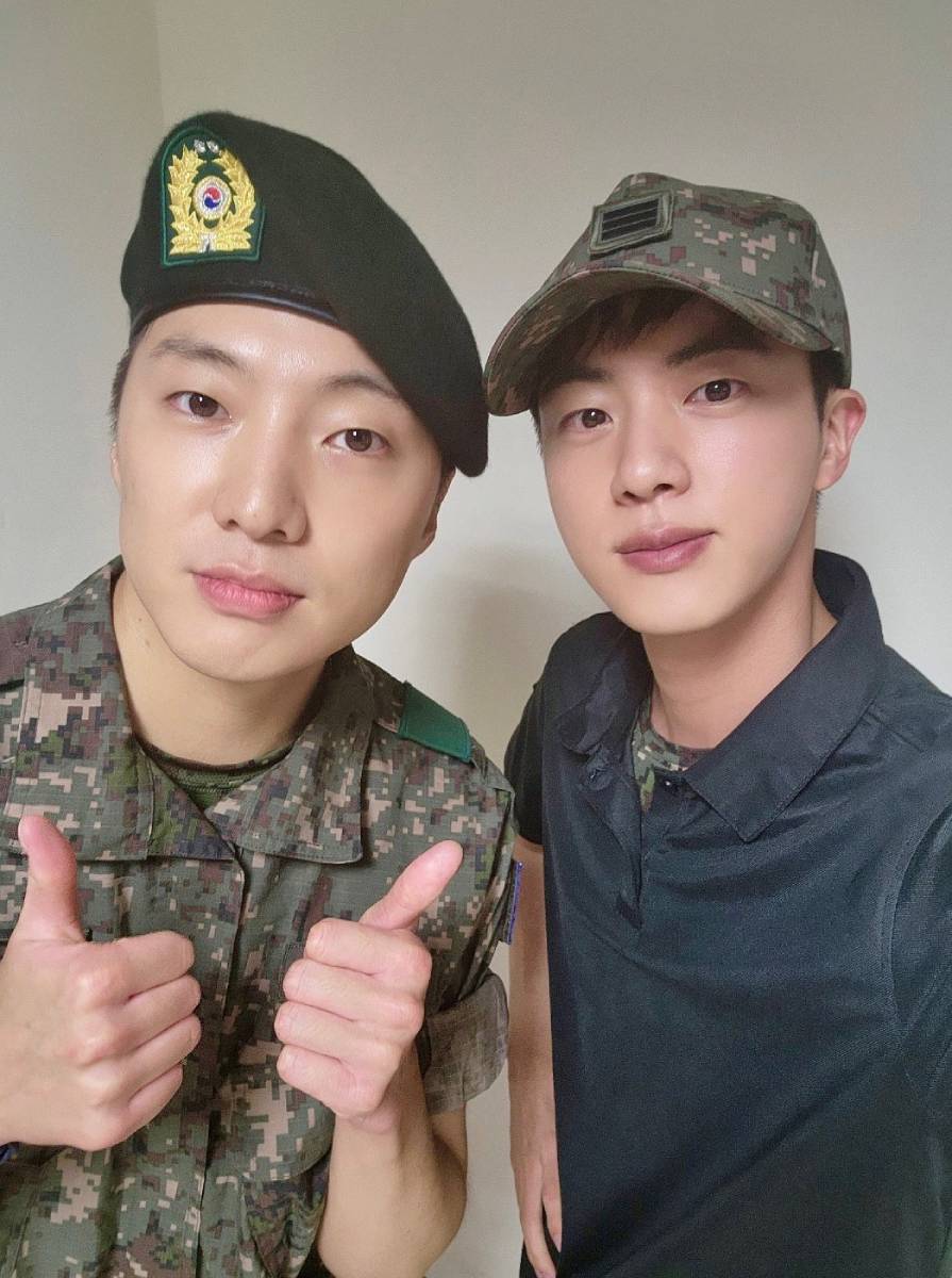 Got7's Park Jin-young goes viral for military performance; here are 6 other Korean stars serving looks in their uniforms