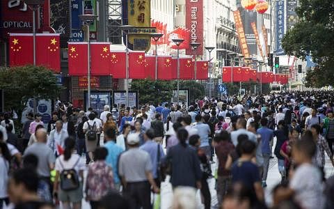 中国老龄化加剧 去年底60岁以上老人已超2.8亿人