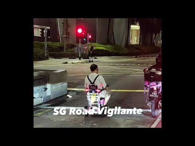 telok blangah pma from mobot overtaking bus on the road pma are not allowed on the road