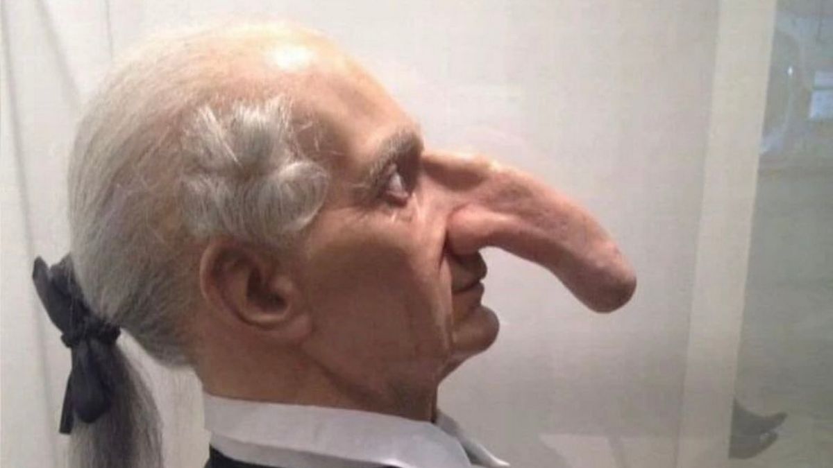 British man who had the world's longest nose leaves people baffled as image resurfaces