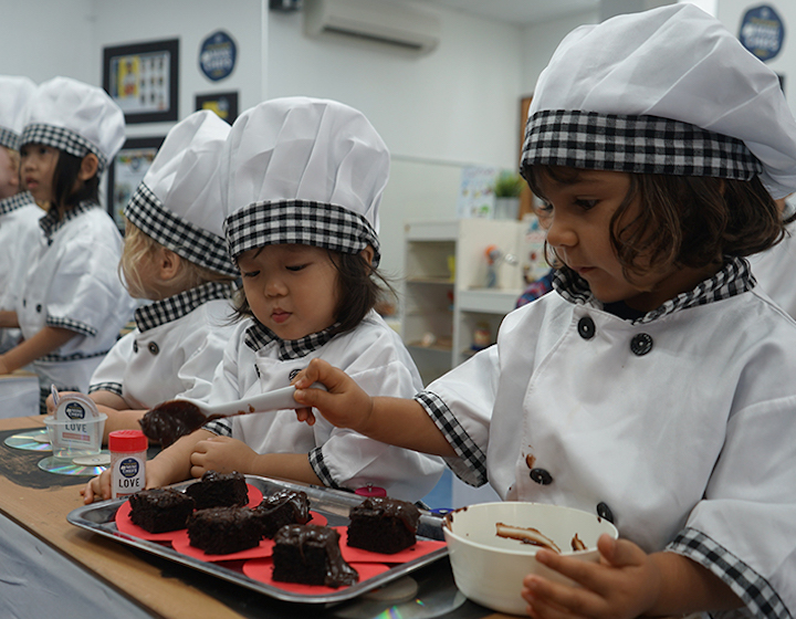 Why Teachers ‘Eavesdrop’ on Preschooler Conversations to Spark Play-based Learning
