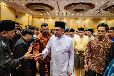 PM Anwar coy on talks of a Cabinet reshuffle